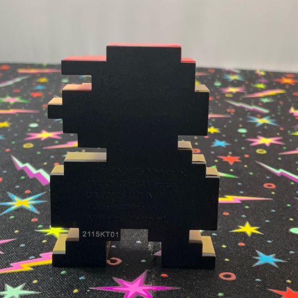 Pre-owned Jakks World of Nintendo 8-Bit Mario and Donkey Kong - Picture 12 of 16